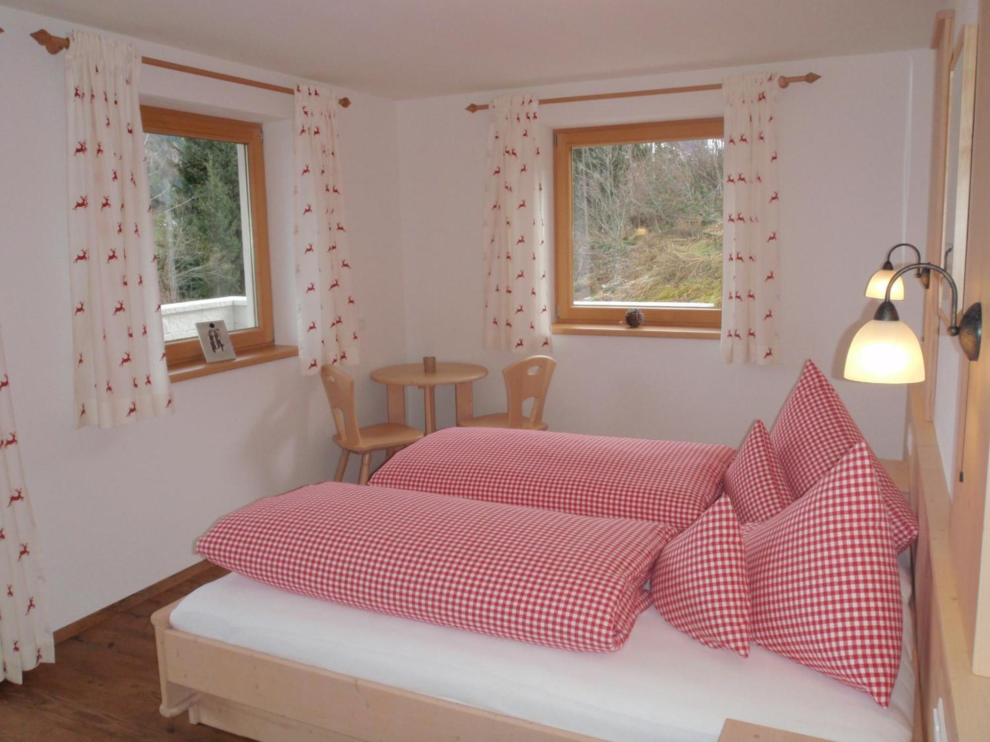 Landhaus Alpenjaeger Hainzenberg Szoba fotó